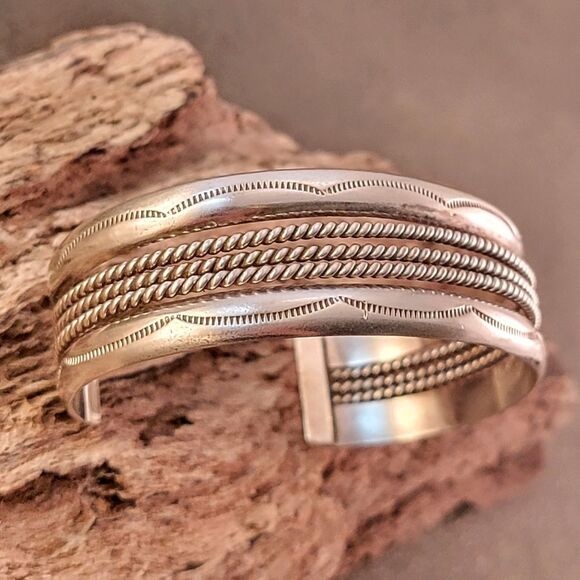 Vintage Sterling Navajo Triple Rope Twist Wide Stamped Cuff Bracelet - Picture 7 of 12